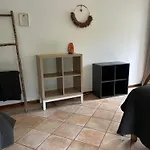 Clos Du Regrillon Guest house
